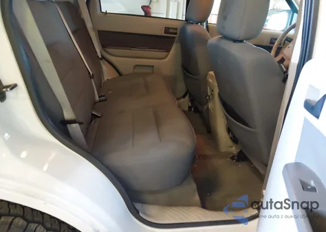 2009 Ford Escape Hybrid из США, поврежденный, VIN 1FMCU59319KB25744